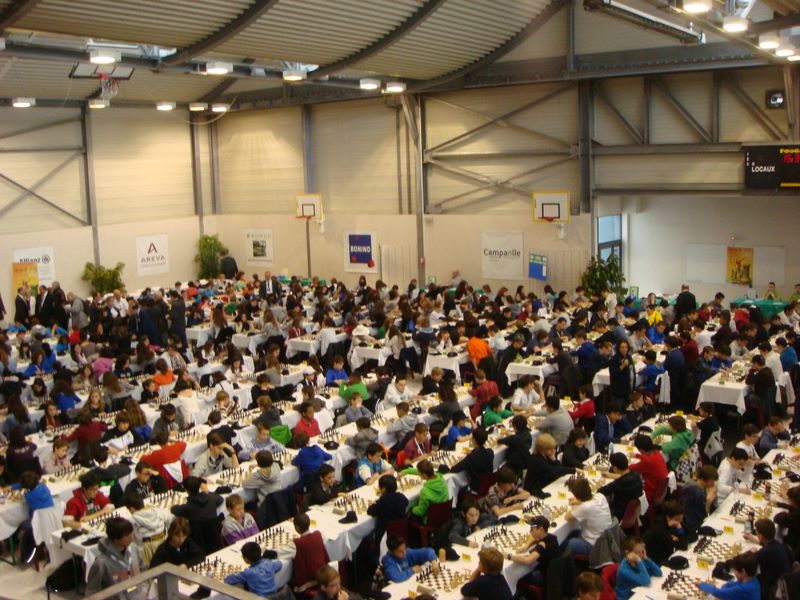 Championnat de France des jeunes 2013. Saint Paul les Trois Châteaux - Echiquier ledonien dsc07212.jpg (large)