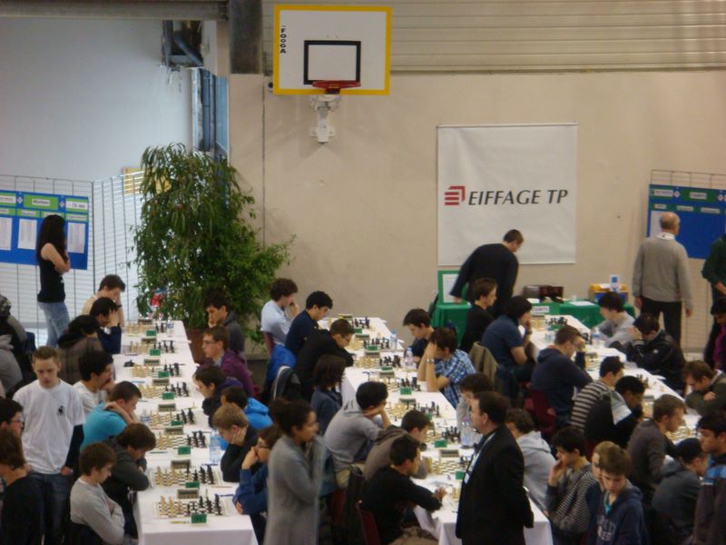 Championnat de France des jeunes 2013. Saint Paul les Trois Châteaux - Echiquier ledonien dsc07228.jpg (large)
