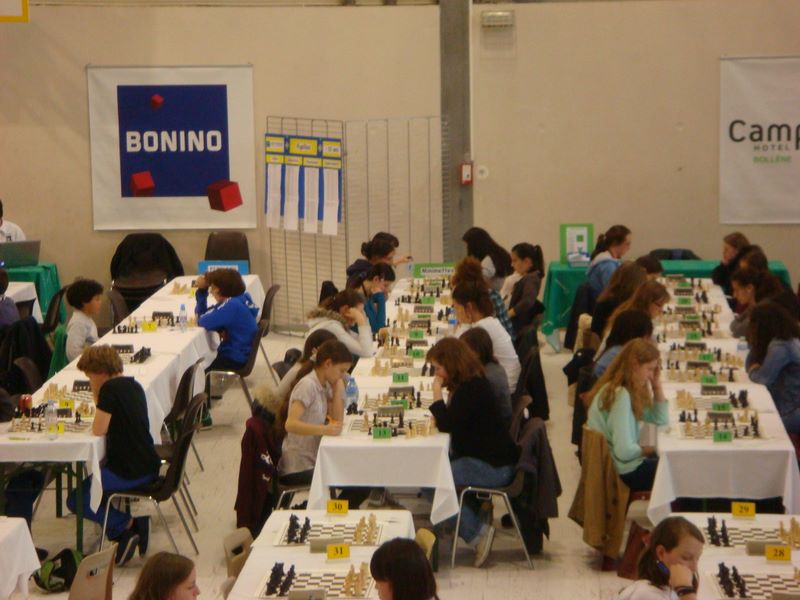 Championnat de France des jeunes 2013. Saint Paul les Trois Châteaux - Echiquier ledonien dsc07257.jpg (large)