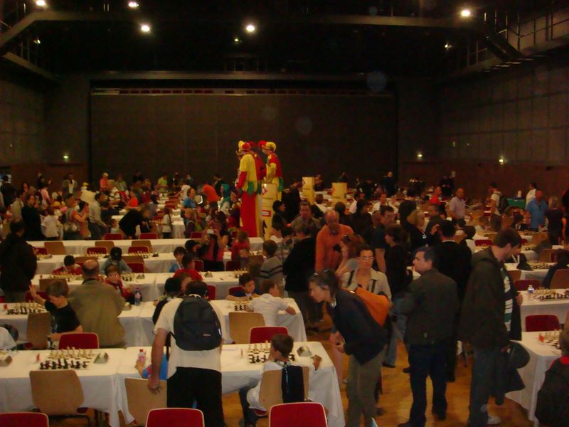Championnat de France des jeunes 2013. Saint Paul les Trois Châteaux - Echiquier ledonien dsc07340.jpg (large)