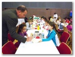 Championnat de France des jeunes 2013. Saint Paul les Trois Châteaux - Echiquier ledonien: 18petites_poussines.jpg