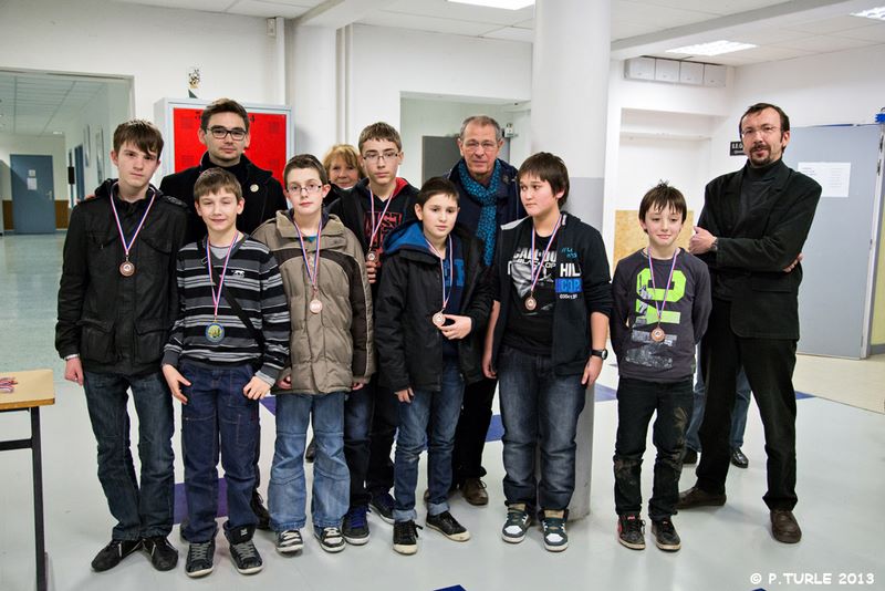 Championnats scolaires d’Echecs collège et lycée 2014 - Echiquier ledonien 82.jpg (large)