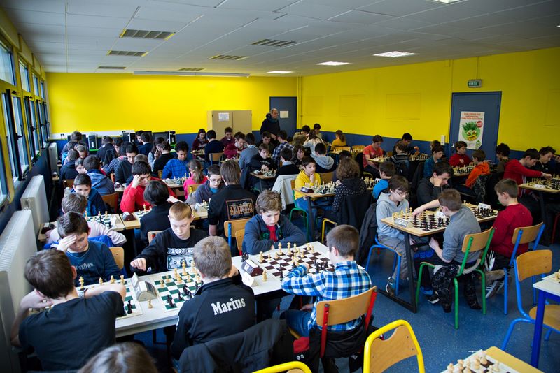 Championnats scolaires d’Echecs collège et lycée 2014 - Echiquier ledonien 89.jpg (large)