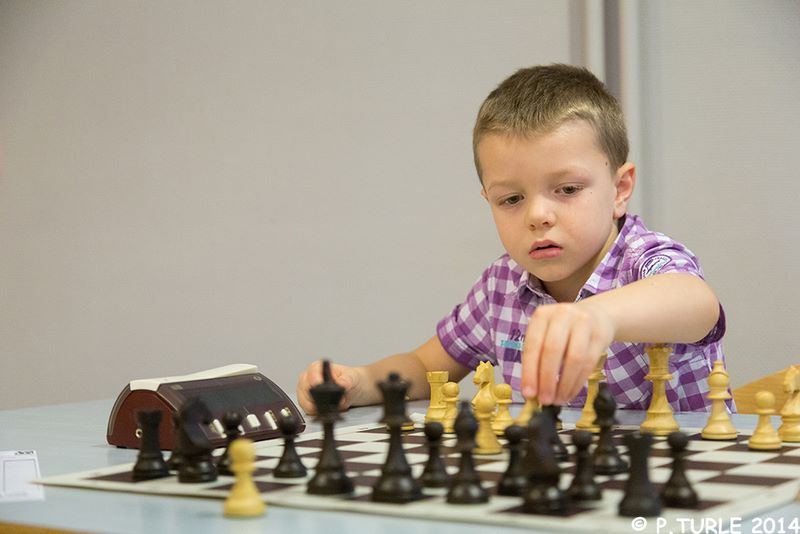 Championnat d’Echecs jeunes du Jura.Lons le Saunier le 15 & 16 février 2014 - Echiquier ledonien pascal_turle_champ_jeune_jura_2014___53_.jpg (large)