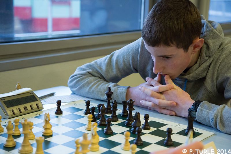 Championnat d’Echecs jeunes du Jura.Lons le Saunier le 15 & 16 février 2014 - Echiquier ledonien pascal_turle_champ_jeune_jura__18_.jpg (large)