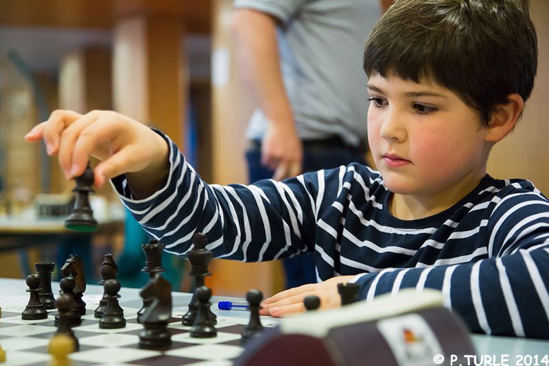 Championnat d’Echecs jeunes du Jura.Lons le Saunier le 15 & 16 février 2014 - Echiquier ledonien pascal_turle_champ_jeune_jura__1_.jpg (large)