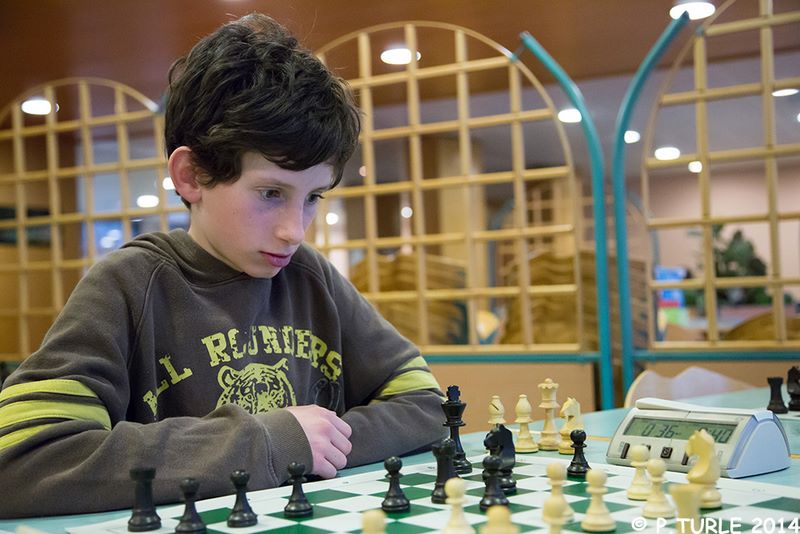 Championnat d’Echecs jeunes du Jura.Lons le Saunier le 15 & 16 février 2014 - Echiquier ledonien pascal_turle_champ_jeune_jura__22_.jpg (large)