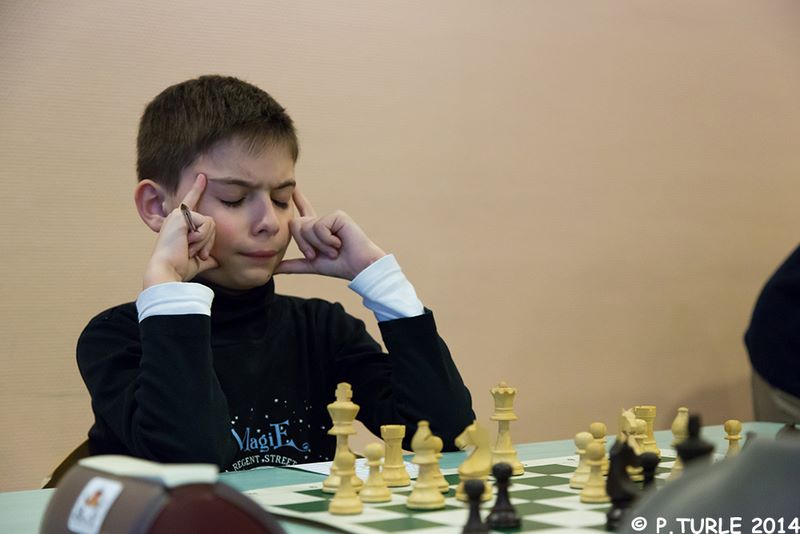 Championnat d’Echecs jeunes du Jura.Lons le Saunier le 15 & 16 février 2014 - Echiquier ledonien pascal_turle_champ_jeune_jura__8_.jpg (large)