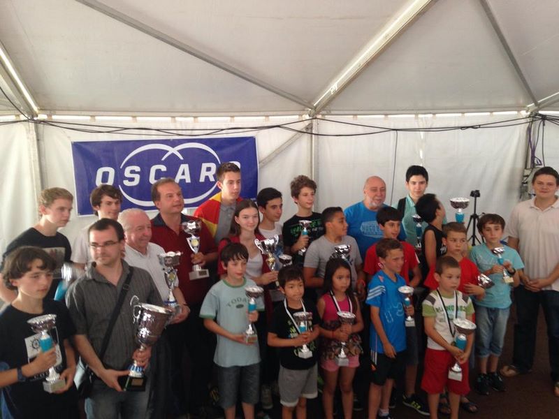 Championnat européen des jeunes par équipe en cadence rapide.Bastia 5 & 6 juin 2014   - Echiquier ledonien bastia_2014__30_.jpg (large)