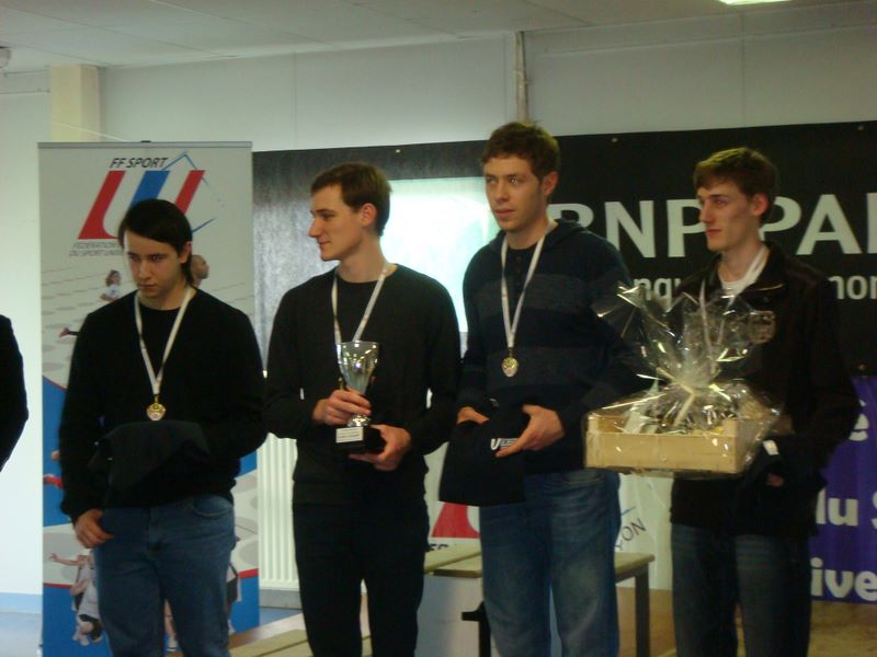 Championnat de France Universitaire d’Echecs le 18 & 19 janvier 2014 à Besançon - Echiquier ledonien dsc07992.jpg (large)