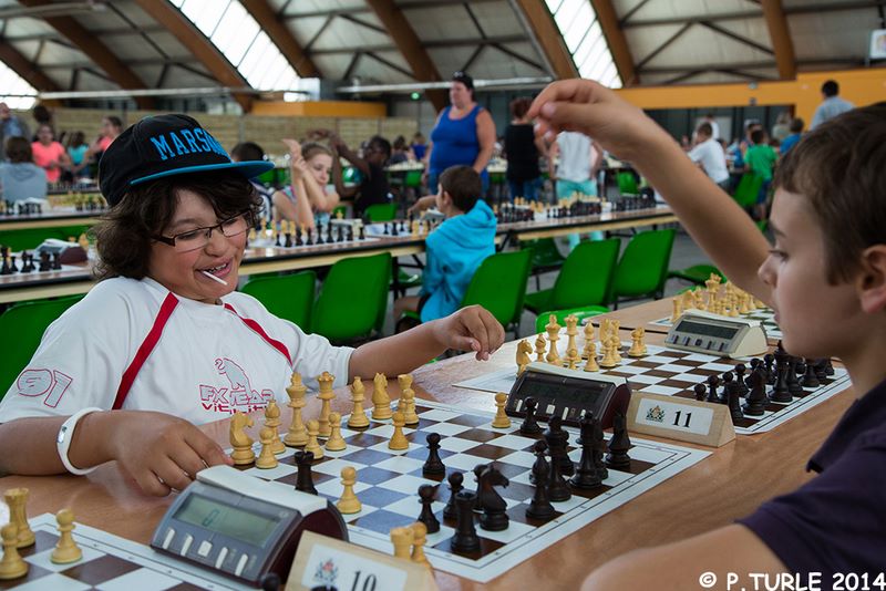 Maxi tournoi scolaire .Lons le Saunier le 26 juin 2014 - Echiquier ledonien pascal_turle_maxi_tournoi_scolaire_2014__81_.jpg (large)