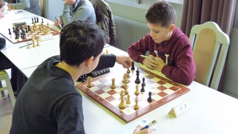 N3 Jeunes - Ronde 1 - Le 17 novembre 2013 - Echiquier ledonien p1080362.jpg (large)