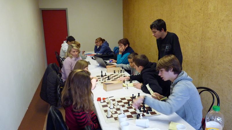 N3 Jeunes - Ronde 1 - Le 17 novembre 2013 - Echiquier ledonien p1080393.jpg (large)