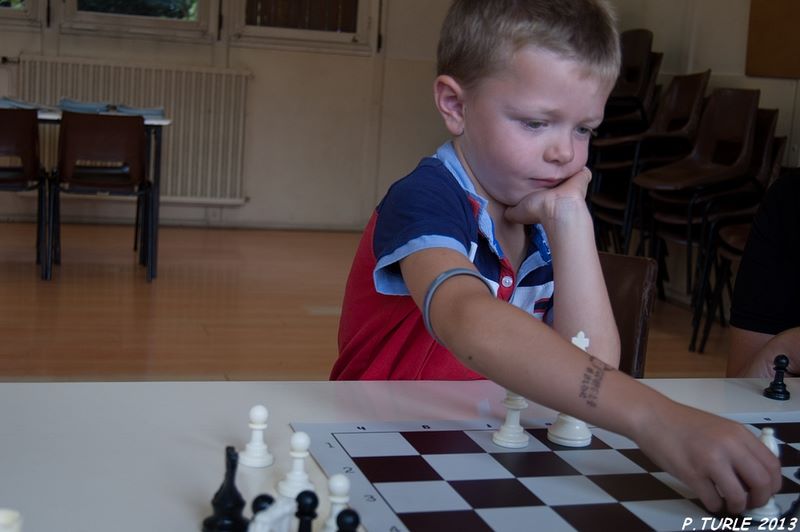 Journée porte ouverte pour l'école d'échecs à la salle du Couchant le samedi 7 septembre 2013 - Echiquier ledonien pascal_turle_portes_ouvertes_2013__15_.jpg (large)