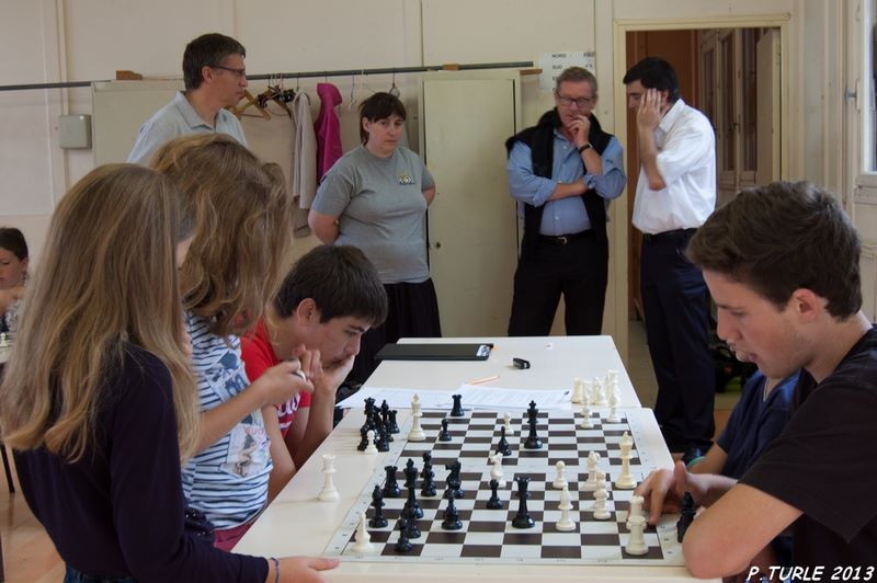Journée porte ouverte pour l'école d'échecs à la salle du Couchant le samedi 7 septembre 2013 - Echiquier ledonien pascal_turle_portes_ouvertes_2013__18_.jpg (large)