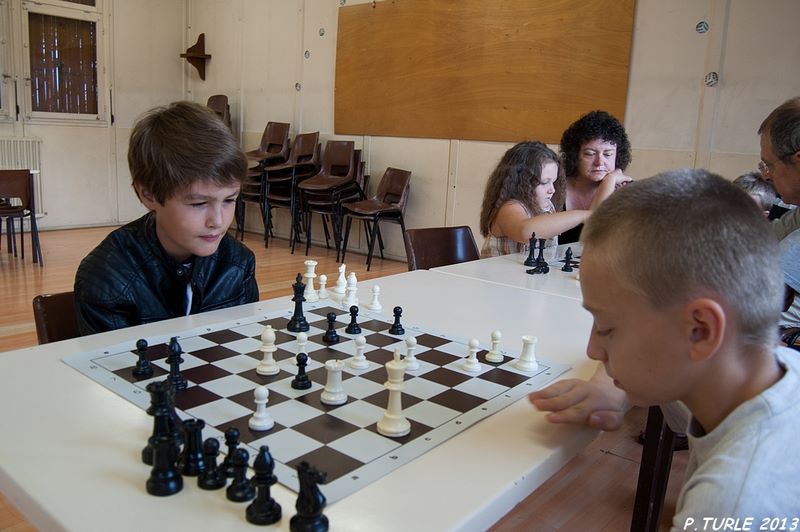 Journée porte ouverte pour l'école d'échecs à la salle du Couchant le samedi 7 septembre 2013 - Echiquier ledonien pascal_turle_portes_ouvertes_2013__1_.jpg (large)