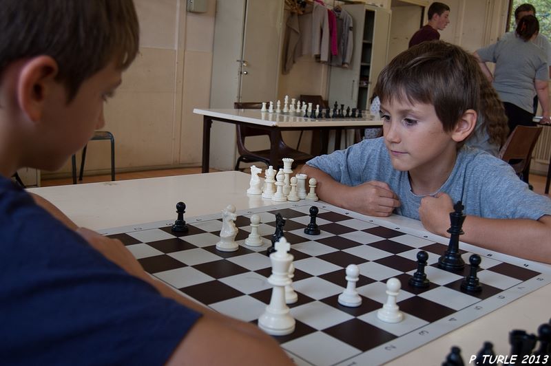 Journée porte ouverte pour l'école d'échecs à la salle du Couchant le samedi 7 septembre 2013 - Echiquier ledonien pascal_turle_portes_ouvertes_2013__5_.jpg (large)