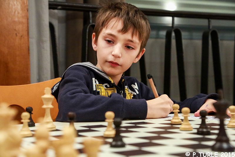 Championnat des jeunes du Jura  2015. Arbois le 17 et 18 janvier 2015 - Echiquier ledonien pascal_turle_champ_dep__jj_2015_r2__15_.jpg (large)