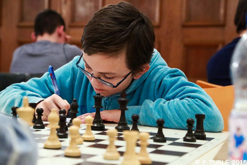 Championnat des jeunes du Jura  2015. Arbois le 17 et 18 janvier 2015 - Echiquier ledonien pascal_turle_champ_dep_jj_2015_r1__37_.jpg (large)