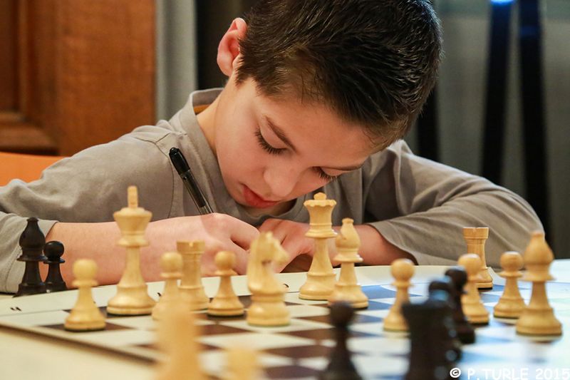 Championnat des jeunes du Jura  2015. Arbois le 17 et 18 janvier 2015 - Echiquier ledonien pascal_turle_champ_dep_jj_2015_r4__10_.jpg (large)
