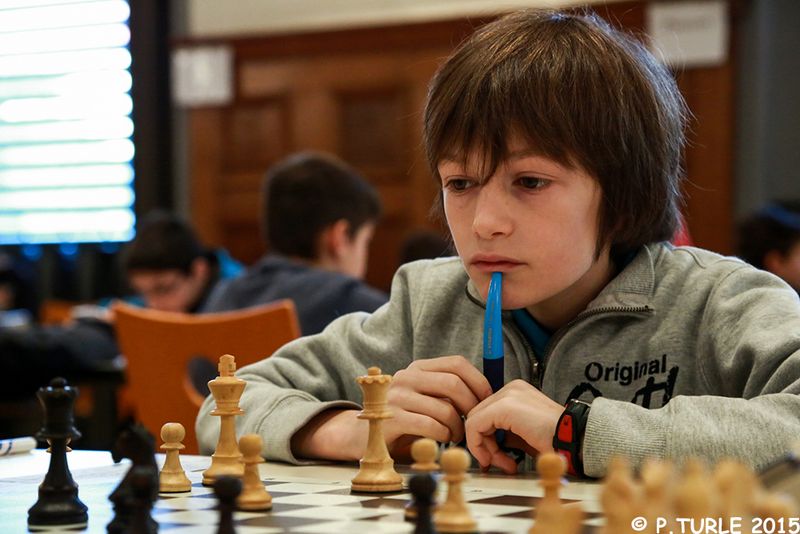 Championnat des jeunes du Jura  2015. Arbois le 17 et 18 janvier 2015 - Echiquier ledonien pascal_turle_champ_dep_jj_2015_r4__19_.jpg (large)