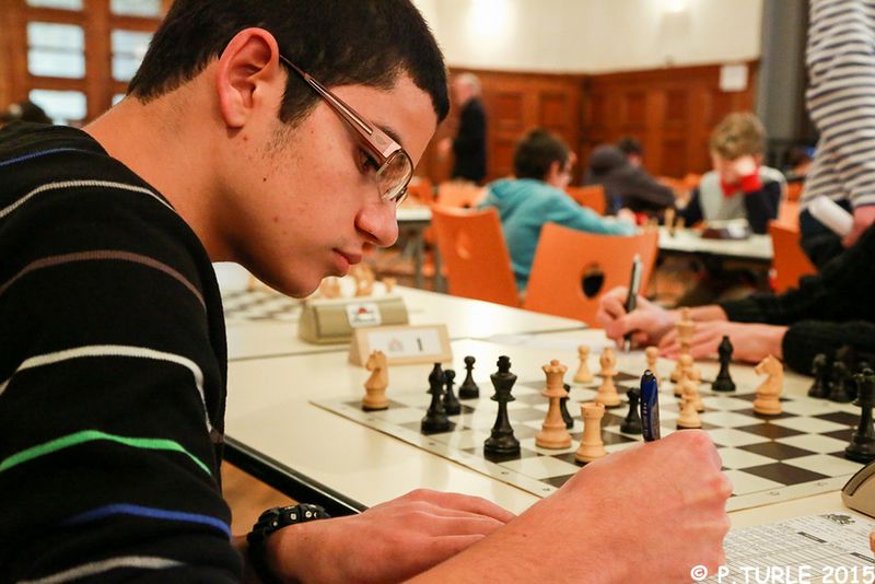 Championnat des jeunes du Jura  2015. Arbois le 17 et 18 janvier 2015 - Echiquier ledonien pascal_turle_champ_dep_jj_2015_r5__32_.jpg (large)