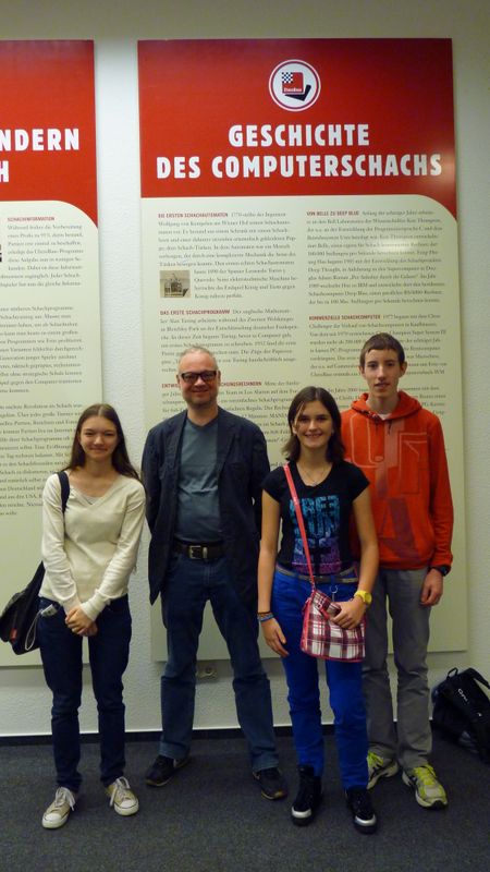 Rencontre franco-allemande à Hambourg  2014- dans les locaux de ChessBase - Echiquier ledonien p1100929.jpg (large)