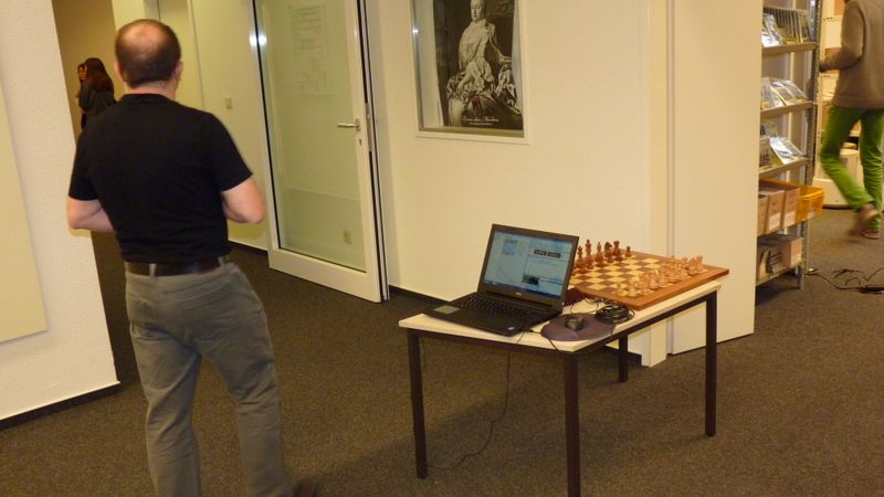 Rencontre franco-allemande à Hambourg  2014- dans les locaux de ChessBase - Echiquier ledonien p1100946.jpg (large)