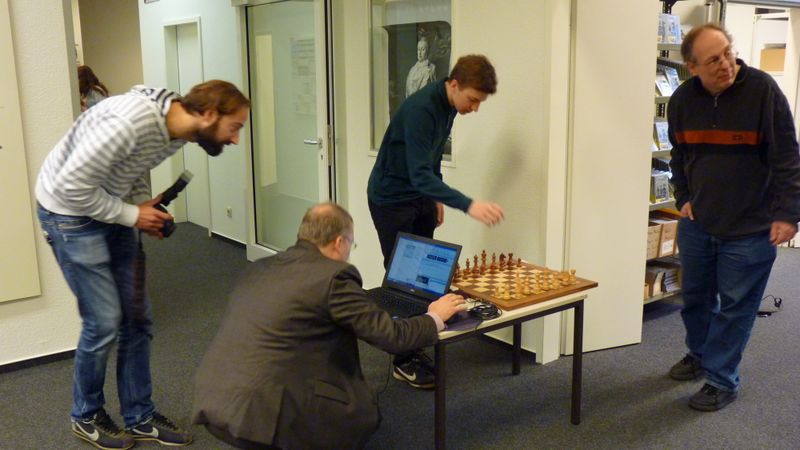 Rencontre franco-allemande à Hambourg  2014- dans les locaux de ChessBase - Echiquier ledonien p1100951.jpg (large)