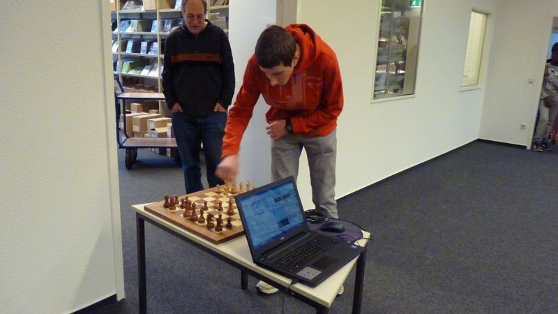 Rencontre franco-allemande à Hambourg  2014- dans les locaux de ChessBase - Echiquier ledonien p1100966.jpg (large)
