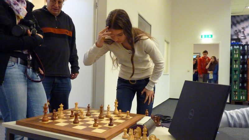 Rencontre franco-allemande à Hambourg  2014- dans les locaux de ChessBase - Echiquier ledonien p1110032.jpg (large)