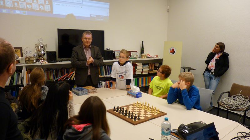 Rencontre franco-allemande à Hambourg  2014- dans les locaux de ChessBase - Echiquier ledonien p1110043.jpg (large)