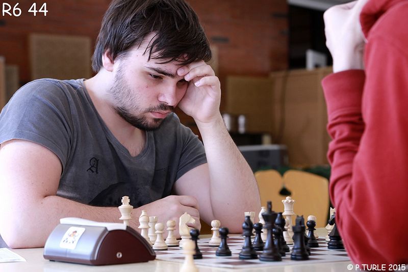 10eme OPEN FIDE du conseil départemental du Jura Lons le Saunier mai 2015 - Echiquier ledonien pascal_turle_ronde_r6___44_.jpg (large)