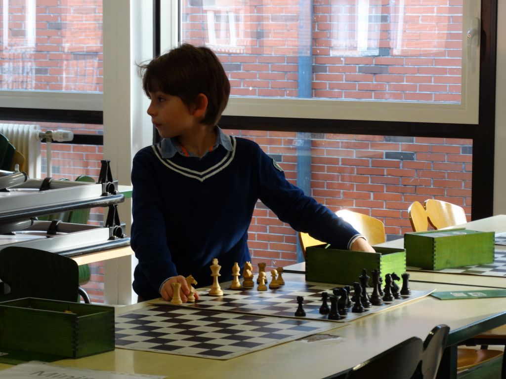 Championnats d’échecs des jeunes du Jura.Lons le Saunier le 16 & 17  janvier 2016 - Echiquier ledonien dsc01415.jpg (large)