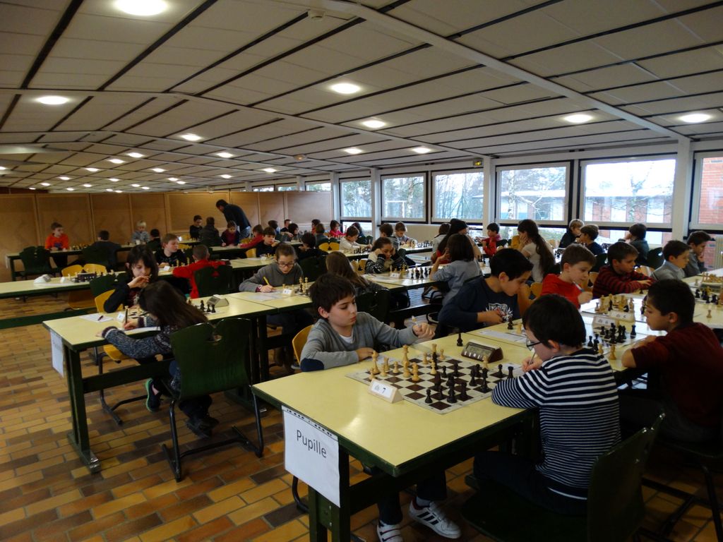 Championnats d’échecs des jeunes du Jura.Lons le Saunier le 16 & 17  janvier 2016 - Echiquier ledonien dsc01461.jpg (large)