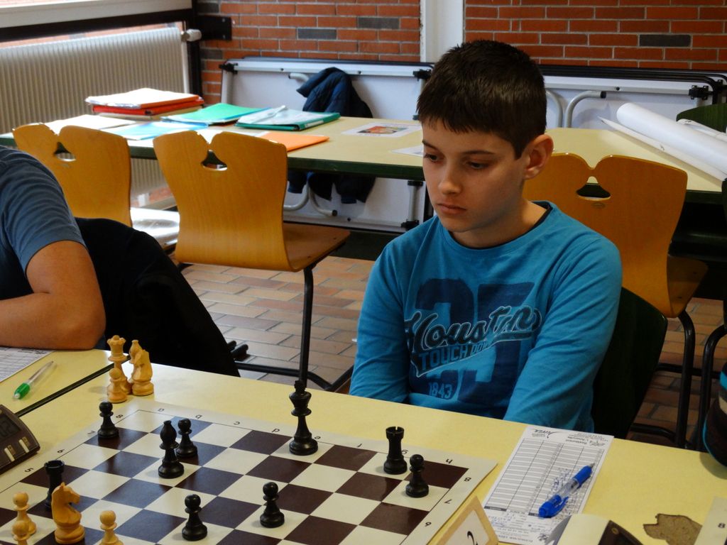Championnats d’échecs des jeunes du Jura.Lons le Saunier le 16 & 17  janvier 2016 - Echiquier ledonien dsc01471.jpg (large)