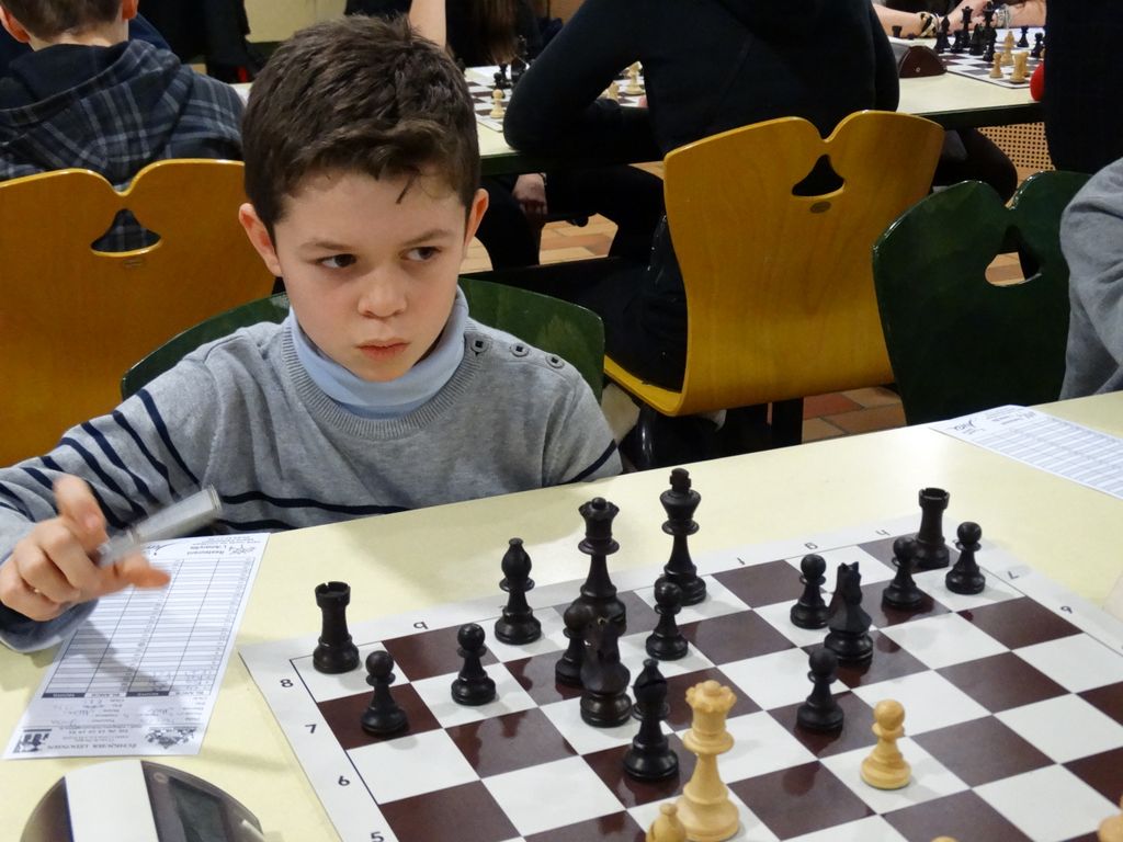 Championnats d’échecs des jeunes du Jura.Lons le Saunier le 16 & 17  janvier 2016 - Echiquier ledonien dsc01532.jpg (large)