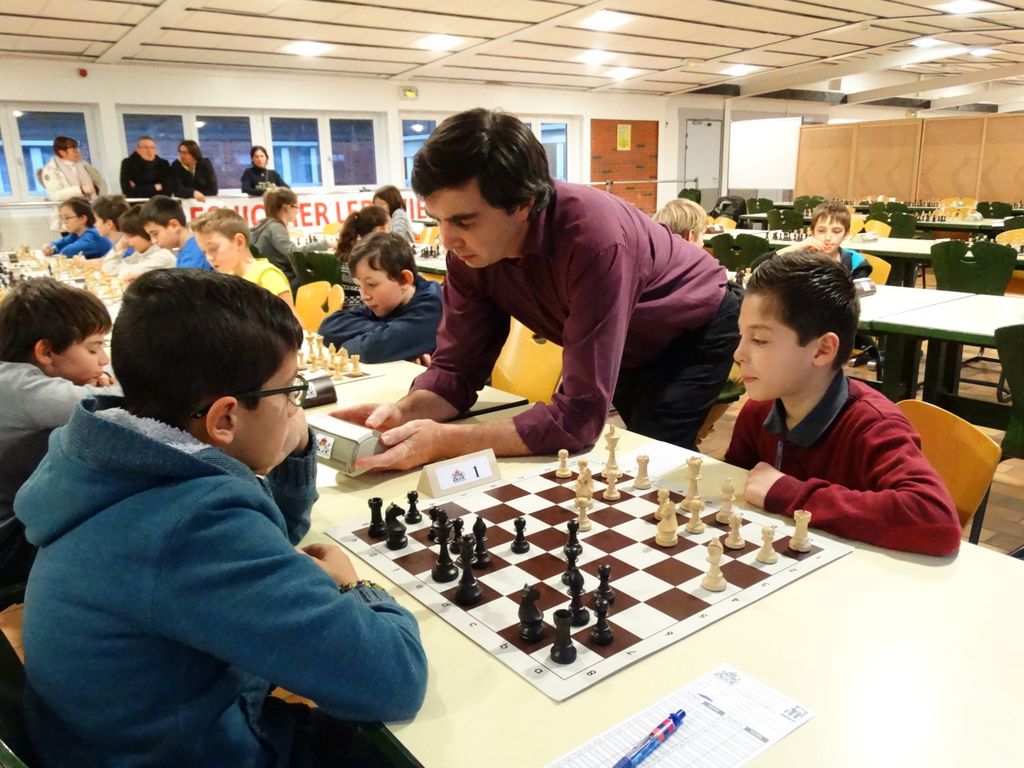 Championnats d’échecs des jeunes du Jura.Lons le Saunier le 16 & 17  janvier 2016 - Echiquier ledonien dsc01545.jpg (large)