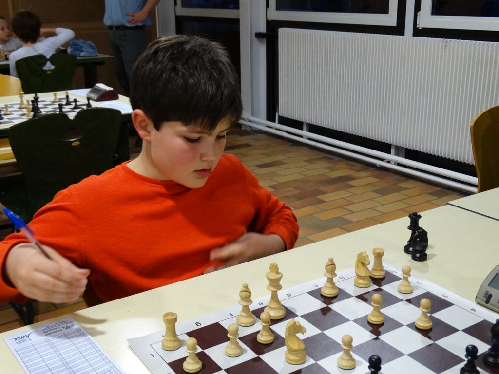 Championnats d’échecs des jeunes du Jura.Lons le Saunier le 16 & 17  janvier 2016 - Echiquier ledonien dsc01558.jpg (large)