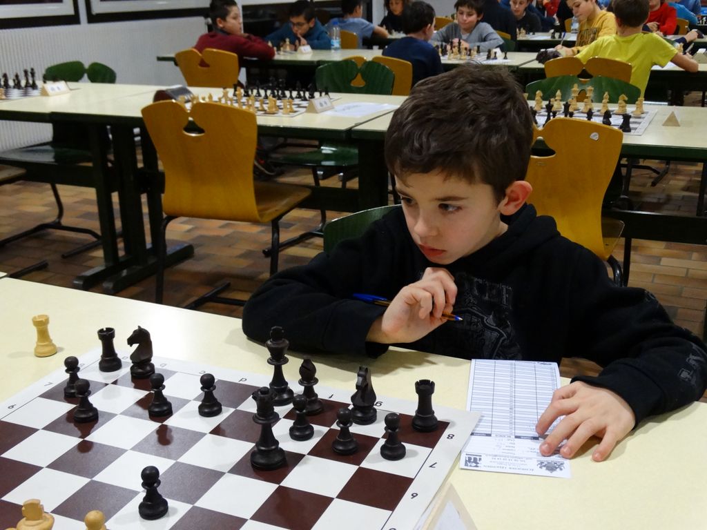 Championnats d’échecs des jeunes du Jura.Lons le Saunier le 16 & 17  janvier 2016 - Echiquier ledonien dsc01565.jpg (large)