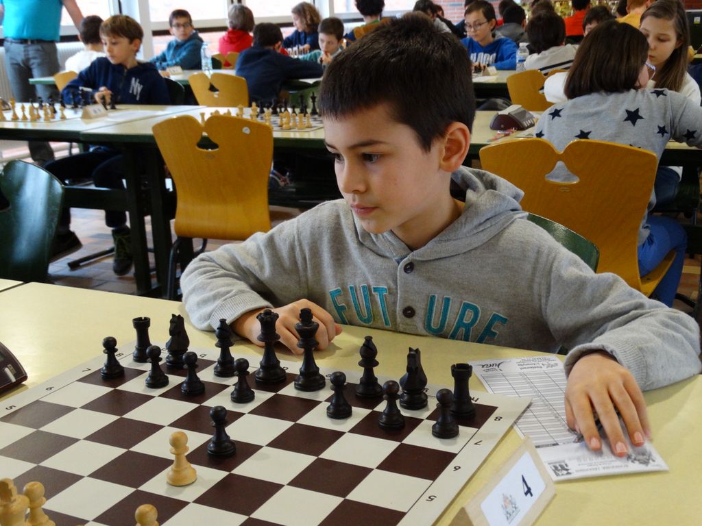 Championnats d’échecs des jeunes du Jura.Lons le Saunier le 16 & 17  janvier 2016 - Echiquier ledonien dsc01606.jpg (large)