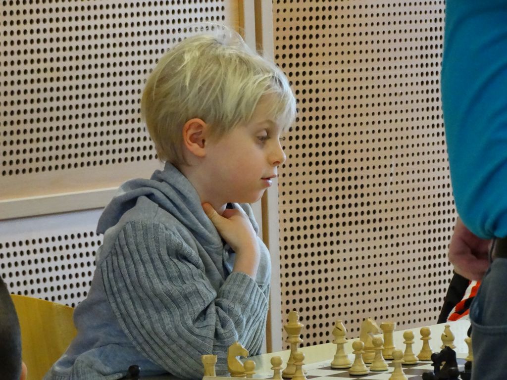 Championnats d’échecs des jeunes du Jura.Lons le Saunier le 16 & 17  janvier 2016 - Echiquier ledonien dsc01611.jpg (large)