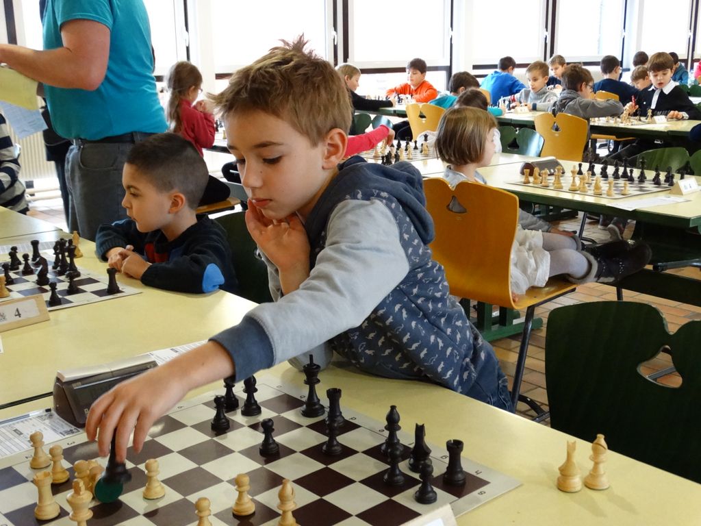 Championnats d’échecs des jeunes du Jura.Lons le Saunier le 16 & 17  janvier 2016 - Echiquier ledonien dsc01616.jpg (large)