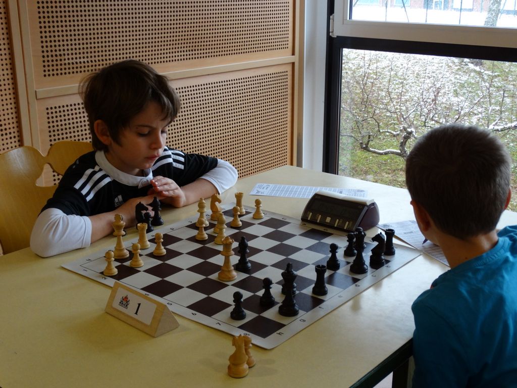 Championnats d’échecs des jeunes du Jura.Lons le Saunier le 16 & 17  janvier 2016 - Echiquier ledonien dsc01621.jpg (large)