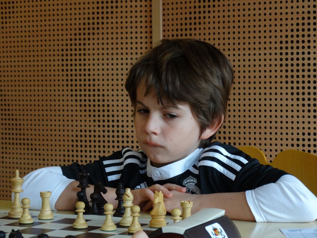 Championnats d’échecs des jeunes du Jura.Lons le Saunier le 16 & 17  janvier 2016 - Echiquier ledonien dsc01624.jpg (large)