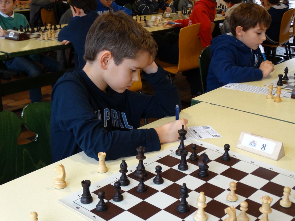 Championnats d’échecs des jeunes du Jura.Lons le Saunier le 16 & 17  janvier 2016 - Echiquier ledonien dsc01631.jpg (large)