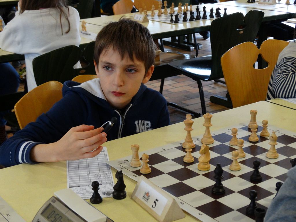Championnats d’échecs des jeunes du Jura.Lons le Saunier le 16 & 17  janvier 2016 - Echiquier ledonien dsc01634.jpg (large)