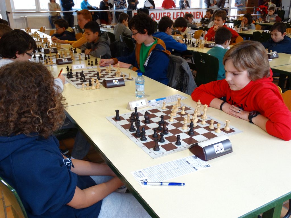 Championnats d’échecs des jeunes du Jura.Lons le Saunier le 16 & 17  janvier 2016 - Echiquier ledonien dsc01636.jpg (large)