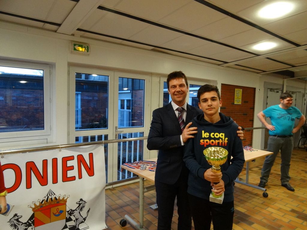 Championnats d’échecs des jeunes du Jura.Lons le Saunier le 16 & 17  janvier 2016 - Echiquier ledonien dsc01703.jpg (large)