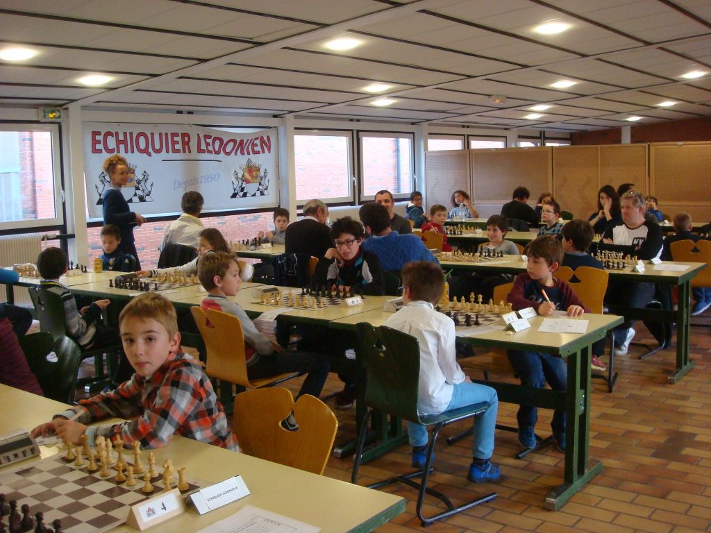 Phase départementale de la Coupe Loubatière.Lons le Saunier le 22 novembre 2015 - Echiquier ledonien dsc08824.jpg (large)